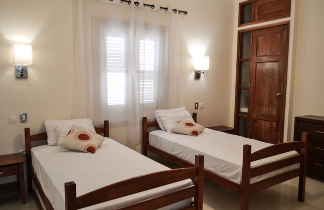 Presidents Suite, Knocking on Cuba - Photo 8