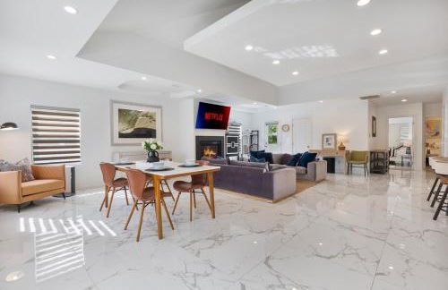 Serene Luxe Residence near Rose Bowl - Photo 1