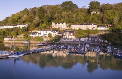 Waterfront House - Photo 42