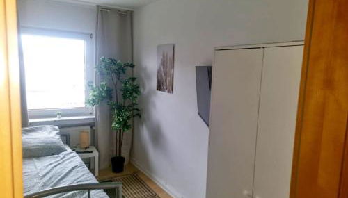 Apartment with Balcony in Mönchengladbach - Foto 5, wardrobe