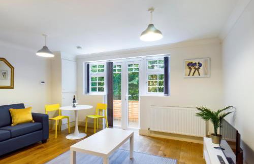 Redhill town centre apartment by Livingo - Foto 1