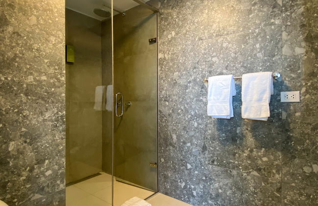 w Cozy 2BR w AC Near Kennedy Park - Photo 19