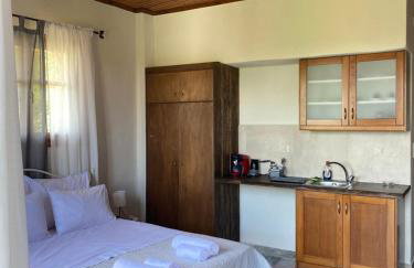 1924 Studios 1 - Photo 14