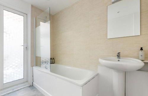 Lux Baker St Flat, Outdoor Space & Central London - Foto 18