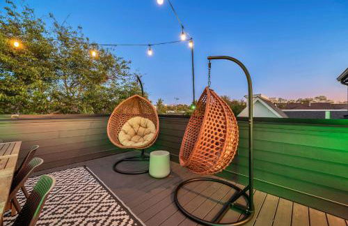 Designer Single Family House-Rooftop- Hot Tub - Foto 65