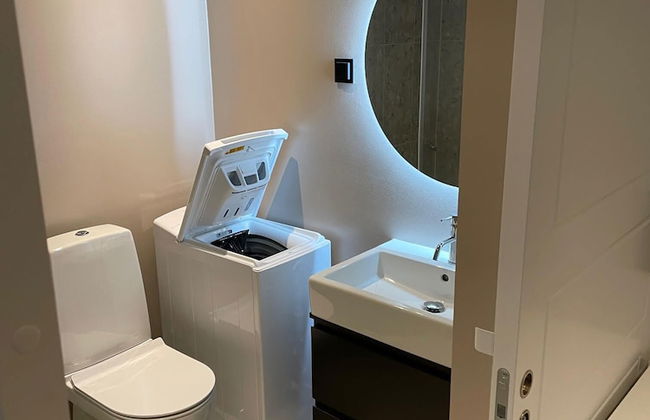 2- bed Apartment in Sollentuna - Photo 3