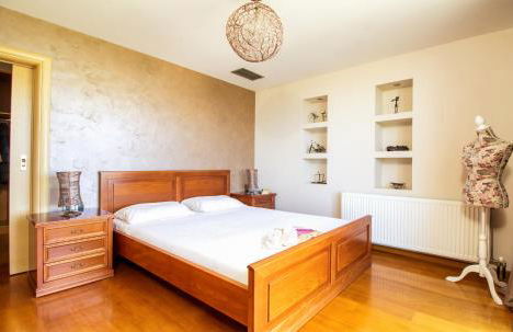 GOLD DREAM HOME - Photo 13