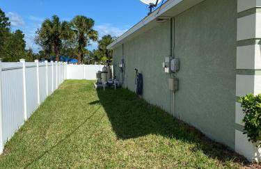 Gone Coastal! Large Heated pool home 30 min from beaches! - Foto 67