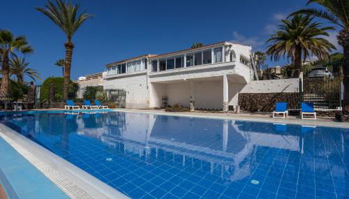 Villa Azure Horizon and Breeze - Panoramic Ocean View and Heated Pool - Foto 2, sunbed