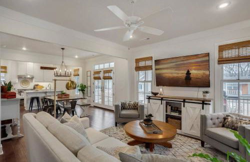 The SoFay Farmhouse- 1 MI From U of A - Foto 1