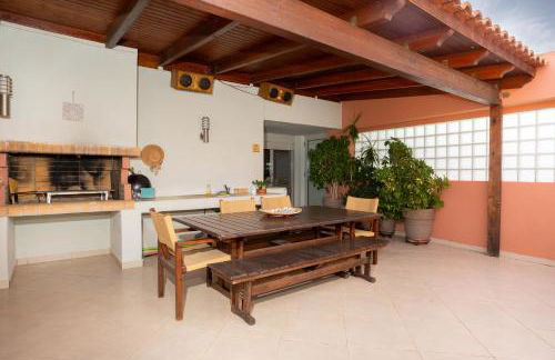 Maria's Airport Apartment, 4' metro, 10' airport, 15' beach, 40' city center - Foto 2