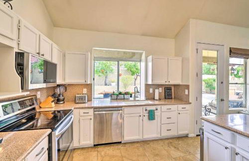 Golf and Unwind Poolside Cave Creek Group Retreat! - Foto 17