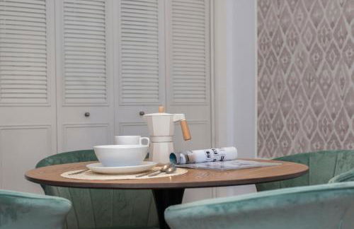 Tu Escapada Urbana - Plaza de Castilla III, Diseño y Localización - Photo 7