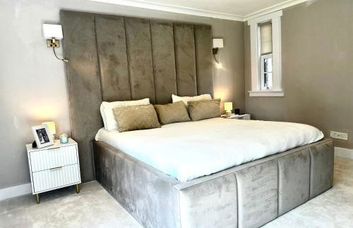 Red Roofs - 5BR Luxury - Large Gardens - EV Point - Near Edinburgh - Photo 8