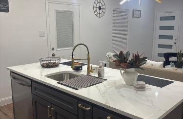 The Elizabeth at Panther City - Foto 10