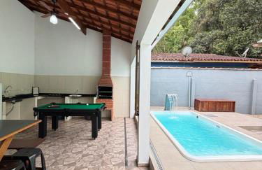 Casa verde Ubatuba ao lado da praia da Enseada e Santa Rita - Foto 1