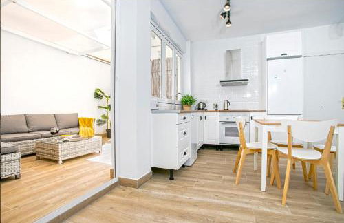 Precioso apartamento con Patio - Photo 7