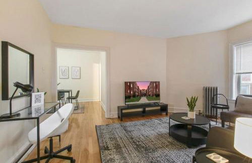 Cozy 1BR Apartment in Rogers Park - Touhy 2W - Foto 4
