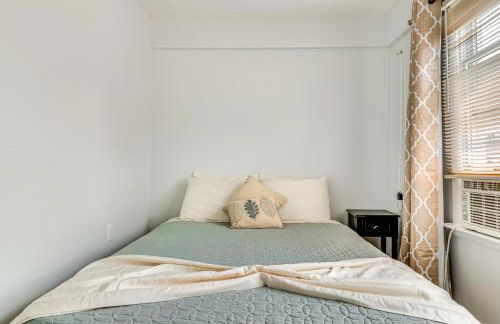 Cozy Keansburg Cottage Walk to Beach and Boardwalk! - Foto 13