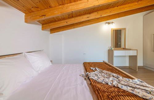 Villa Bianca with Jacuzzi - Photo 35