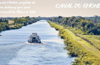 LE BLEU CAMARGUE - T3 EN DUPLEX CLASSÉ 3 ETOILES - CLIM - ARRIVÉE AUTONOME - Piscine privative à la résidence - Parking Gratuit - Wifi FIBRE - Animaux acceptés - Idéale Famille couple télétravail - Foto 27