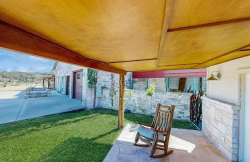 4-Bedroom Spacious Home with Guest House & Pool, Located on 9 Acres of Land - Foto 42