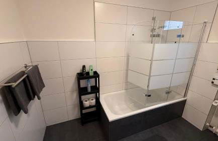 GNA02 - Zeitgemäße Apartments mit modernen Küchen, Balkon & Parkplatz - Foto 45