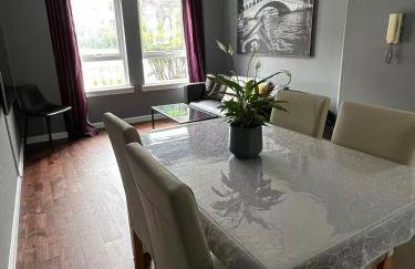 Two bedroom flat close to meadows with free parking by parking permit - Foto 10