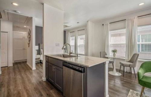 Comfy Studio With Private Parking Near Tx Med Ctr - Foto 11