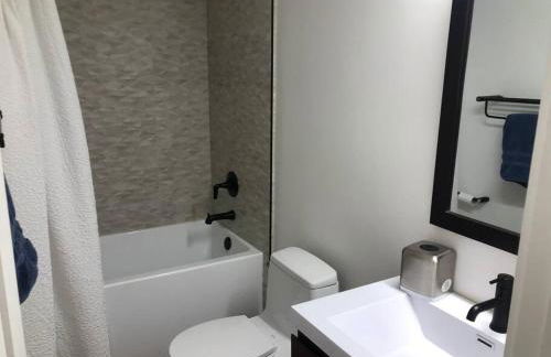 Fun & Air Conditioned Lake Tahoe 3 BR/2.5 BA Home - Foto 34