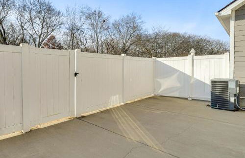 Quiet and Comfy Spring Hill Townhome with WFH Setup - Photo 28