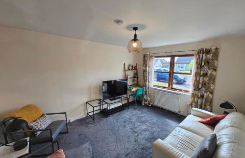 Modern Dornoch Apartment - Photo 11