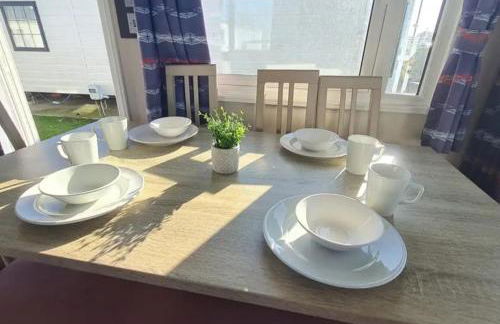 3 bed caravan with decking dishwasher en suite Haven Golden Sands - Foto 3