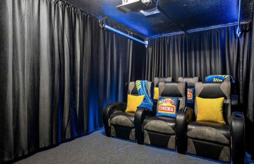 7 BR Heated Pool, Game Room, Theater, Sleeps 25 - Foto 74