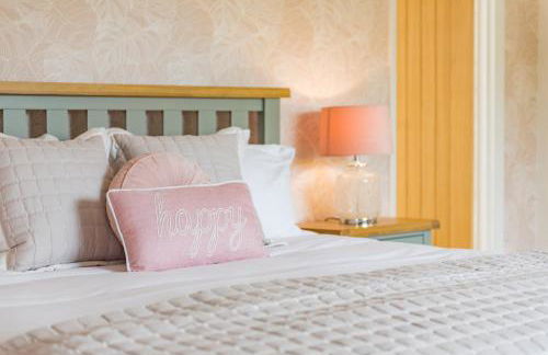 Luxury 5-Bed Country House with Hot Tub, Views & Games Room, Sleeps 12 - Kent Downs - Foto 22