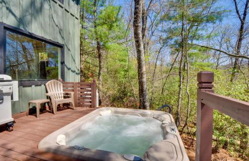Deck and Fire Pit Mtn-View Cabin in Rabun Gap - Foto 21