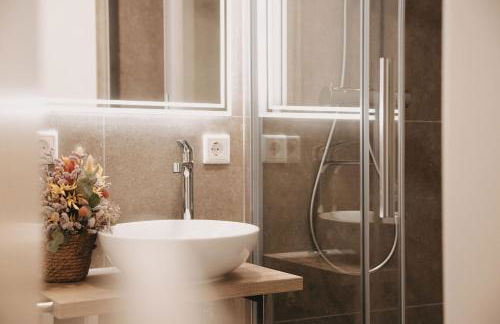 House of Blooms - Photo 78