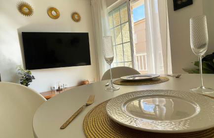 Low Price Modern Apartment Aircon & Filter Water - Foto 29