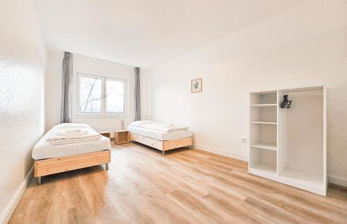 Tolstov Apartments - Monteurwohnung - 2 Schlafzimmer - Wohnzimmer - Küche - Balkon - Waschmaschine - 25 Min zur Messe DUS - Foto 4