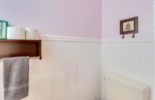 Hot Tub, Sauna and Game Room Spacious Poconos Gem! - Foto 26