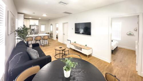 Cozy Stylish Chic Home Ybor, DT Central Location - Foto 2