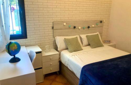 GATU PREMIUM Villa Lurberri piscina privada, 4 dormitorios, 2 baños, parking , jardines, " Preferente mayores de 25 años y familias " ín y barbacoa - Foto 64