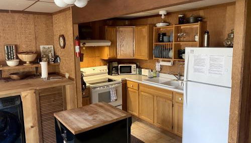 Rustic Cabin Rental near Hoodoo Ski Area and the Deschutes River in Sisters, Oregon - Foto 5