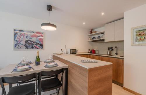 Appartement moderne avec terrasse et jardin privatif à Chamonix - Parking inclus - FR-1-343-267 - Foto 7