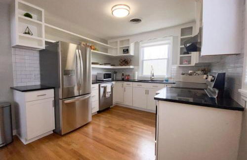 New Listing The Playhouse with Spa Games & More - Photo 33