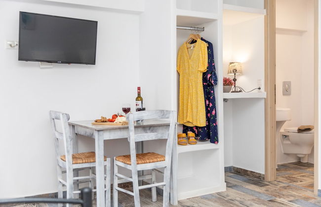 Depis Luxury Suites - Photo 50