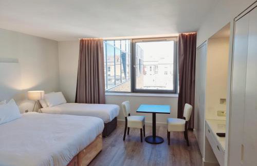 Axiom Park Hotel - Photo 46