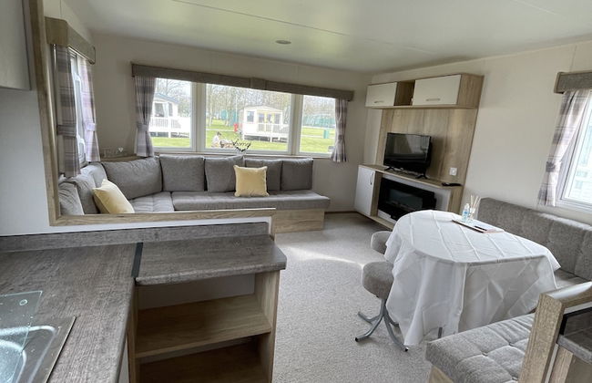 Beautiful 3-bed Caravan Situated on Lakeland Haven - Foto 2