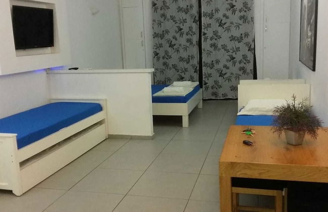 Nice Place - Photo 25