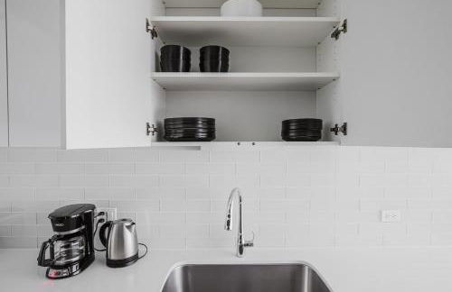 Blueground The Loop pool AC nr park CHI-1188 - Foto 10